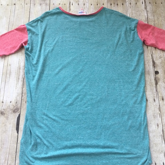 LuLaRoe Irma Top/Tunic - Picture 4 of 4